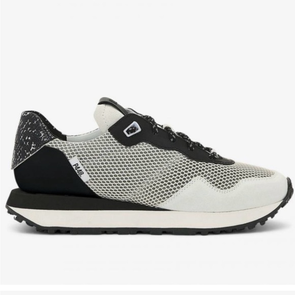 P448 Cancun Sting Sneaker, Size 7 - Picture 2 of 5